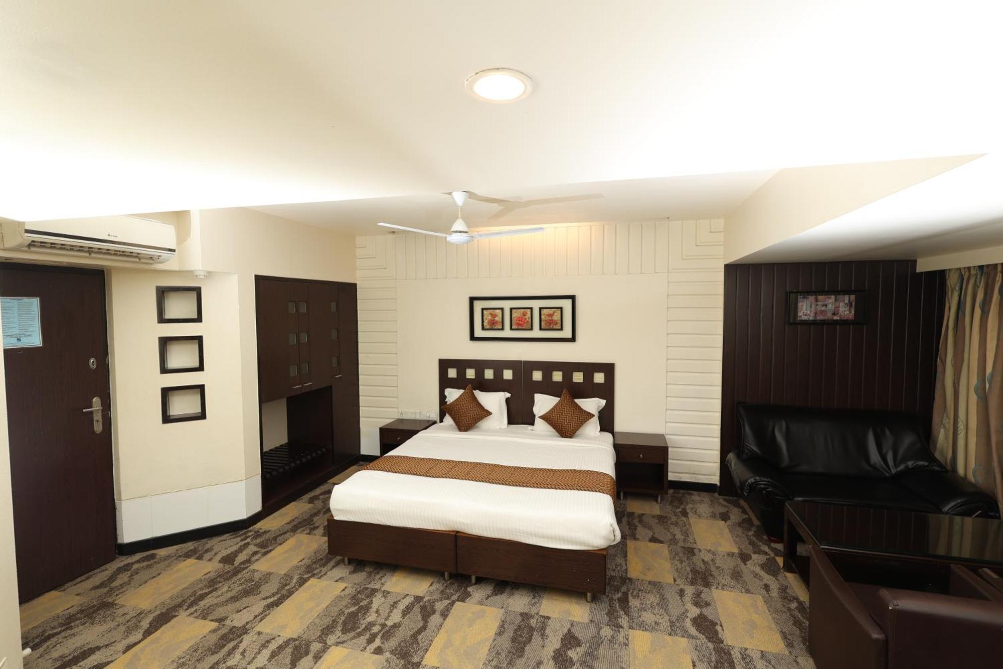 Quaint Suites Hotel & Banquet มุมไบ ภายนอก รูปภาพ