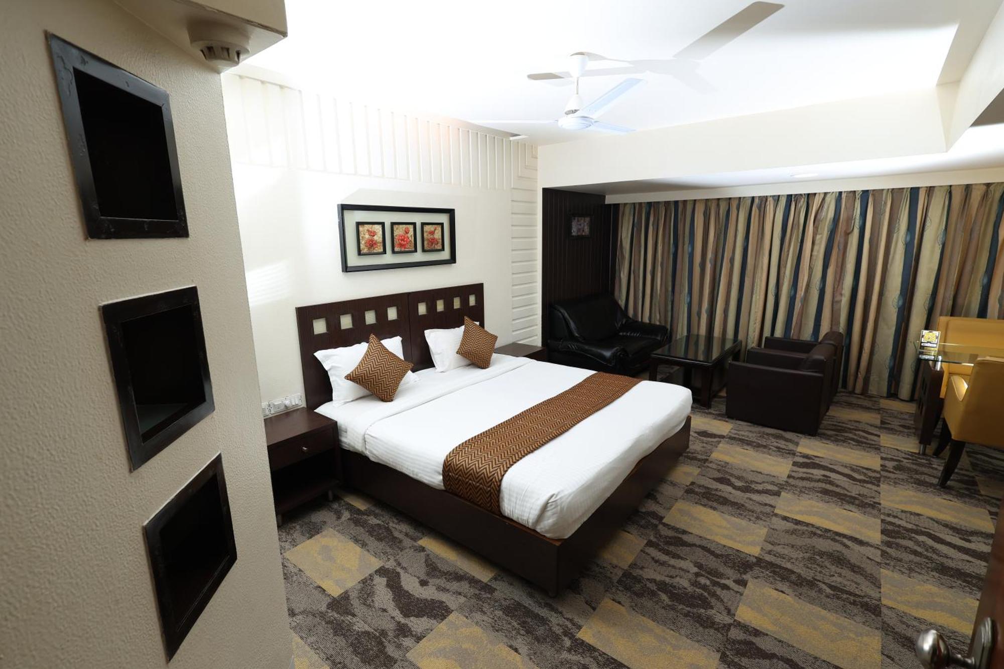 Quaint Suites Hotel & Banquet มุมไบ ภายนอก รูปภาพ