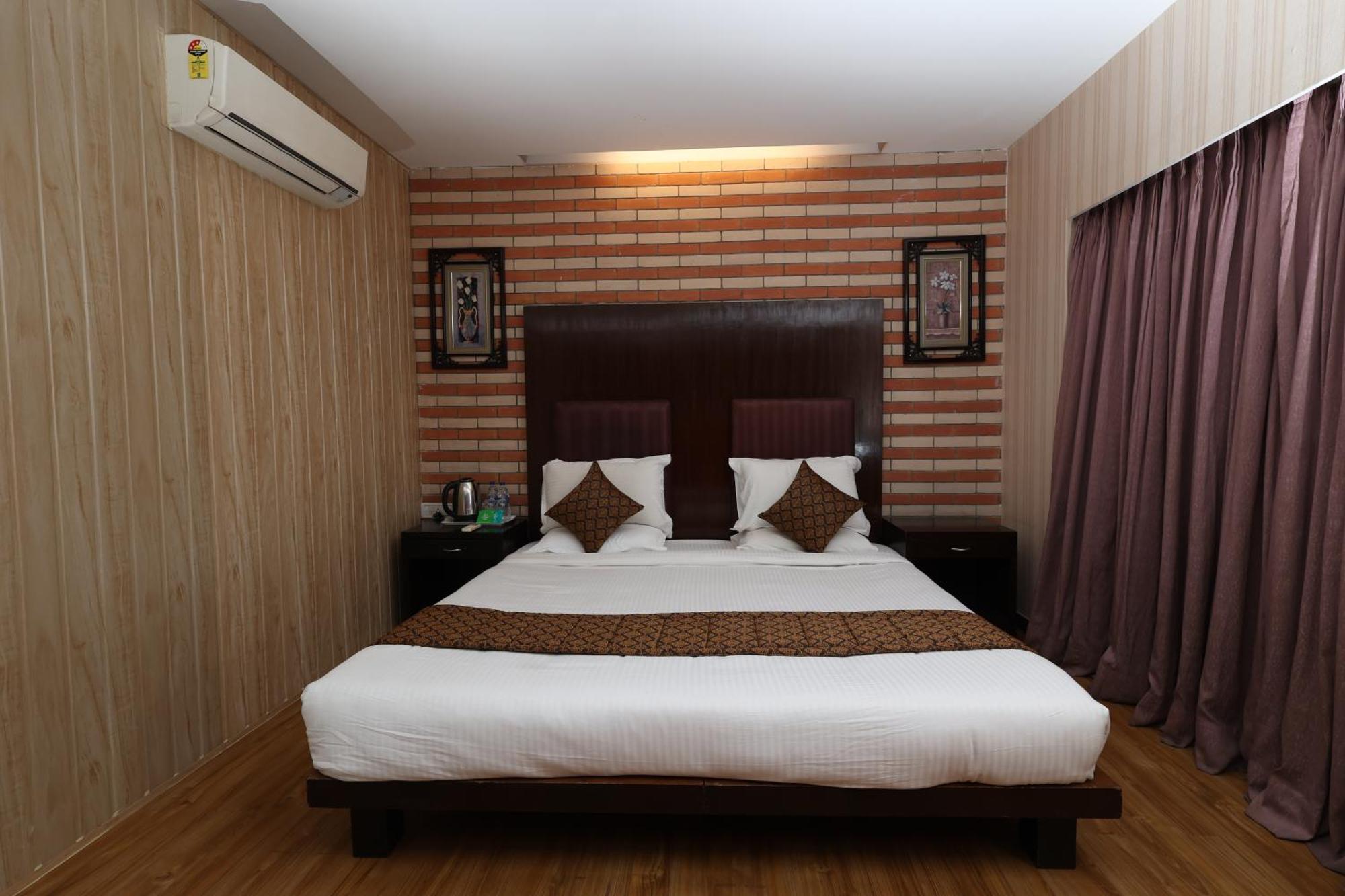 Quaint Suites Hotel & Banquet มุมไบ ภายนอก รูปภาพ